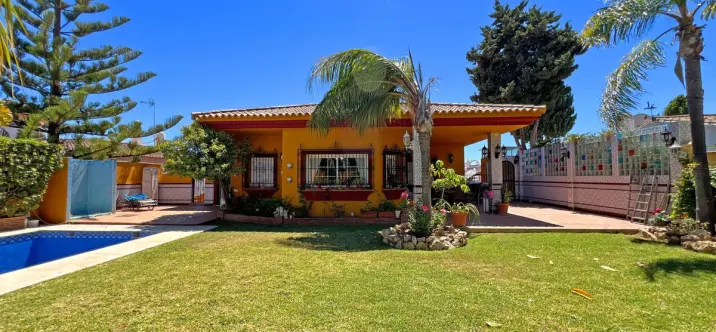 Продажа  отдельно стоящей виллы в Reserva de Marbella 0