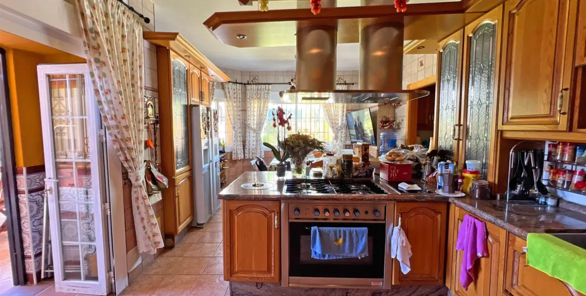 Продажа  отдельно стоящей виллы в Reserva de Marbella 20