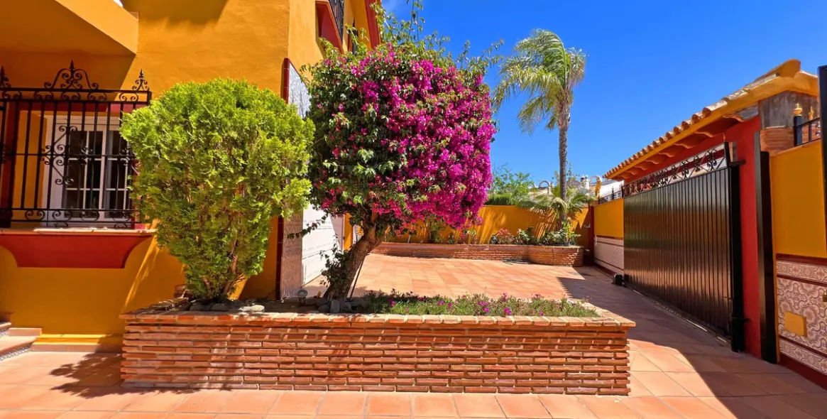 Продажа  отдельно стоящей виллы в Reserva de Marbella 43