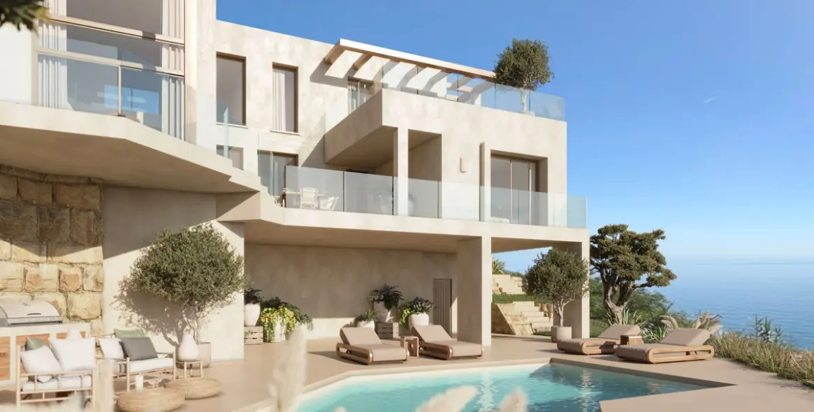 Sale of detached villa in Manilva 1