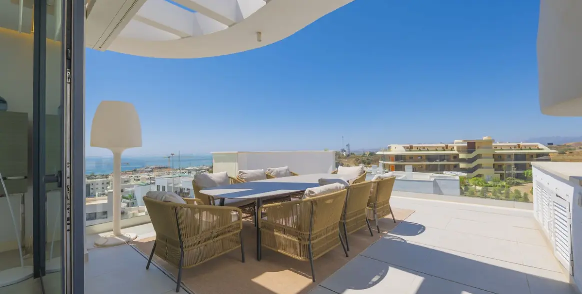 Sale of penthouse in Fuengirola 6