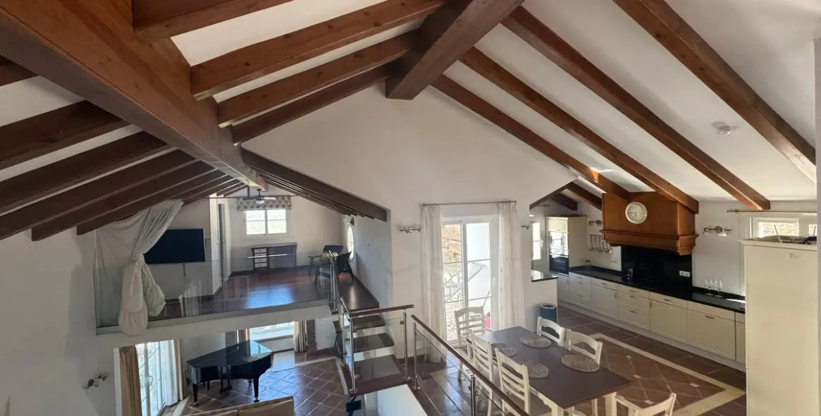 Продажа  отдельно стоящей виллы в Istán 14