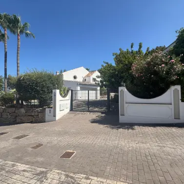 Sale of detached villa in Istán