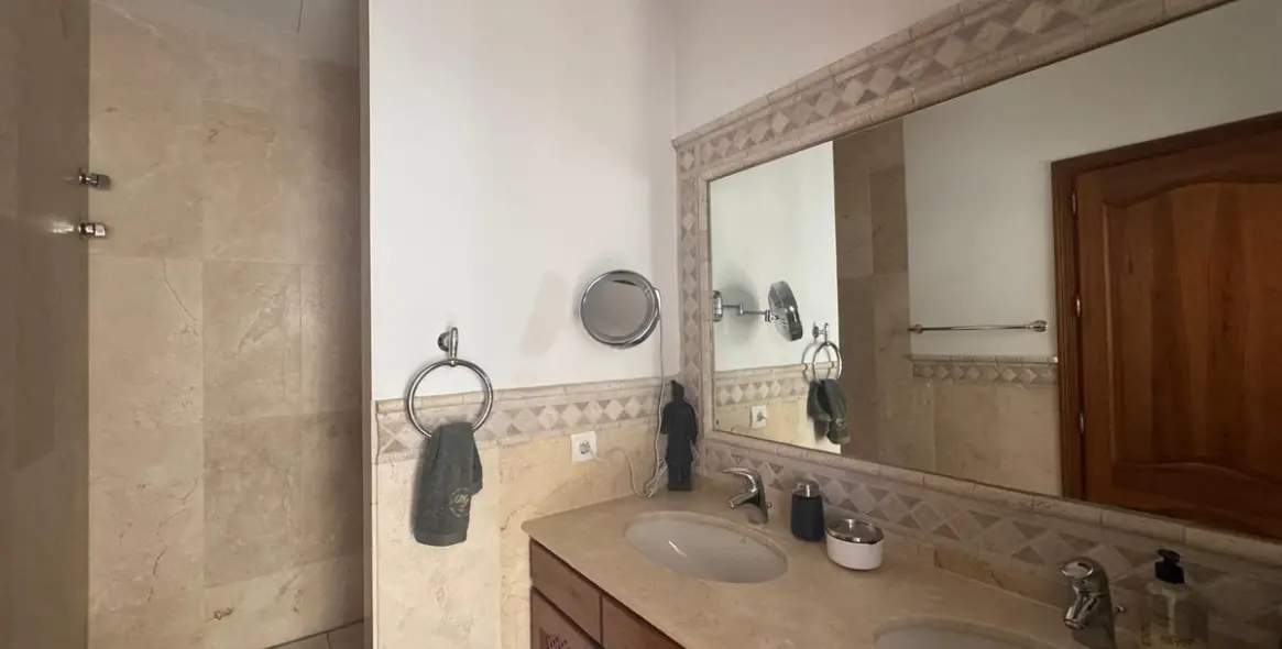 Sale of detached villa in Istán 24