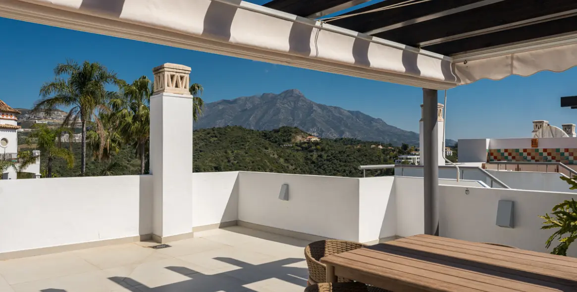 Sale of penthouse duplex in La Quinta 47