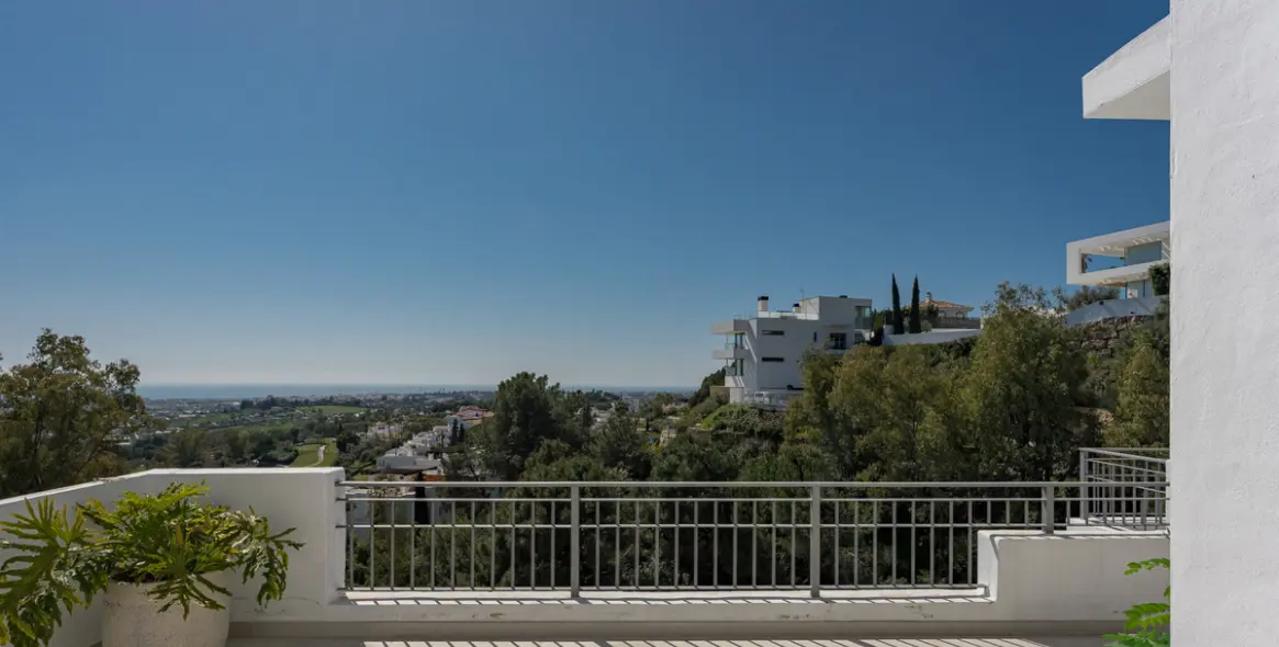 Venta de ático dúplex en La Quinta 41