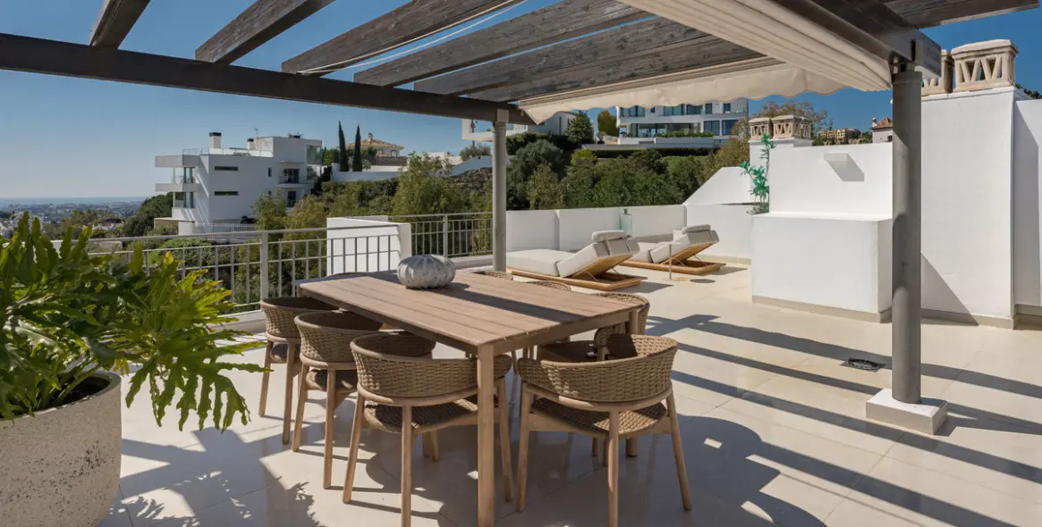 Venta de ático dúplex en La Quinta 52