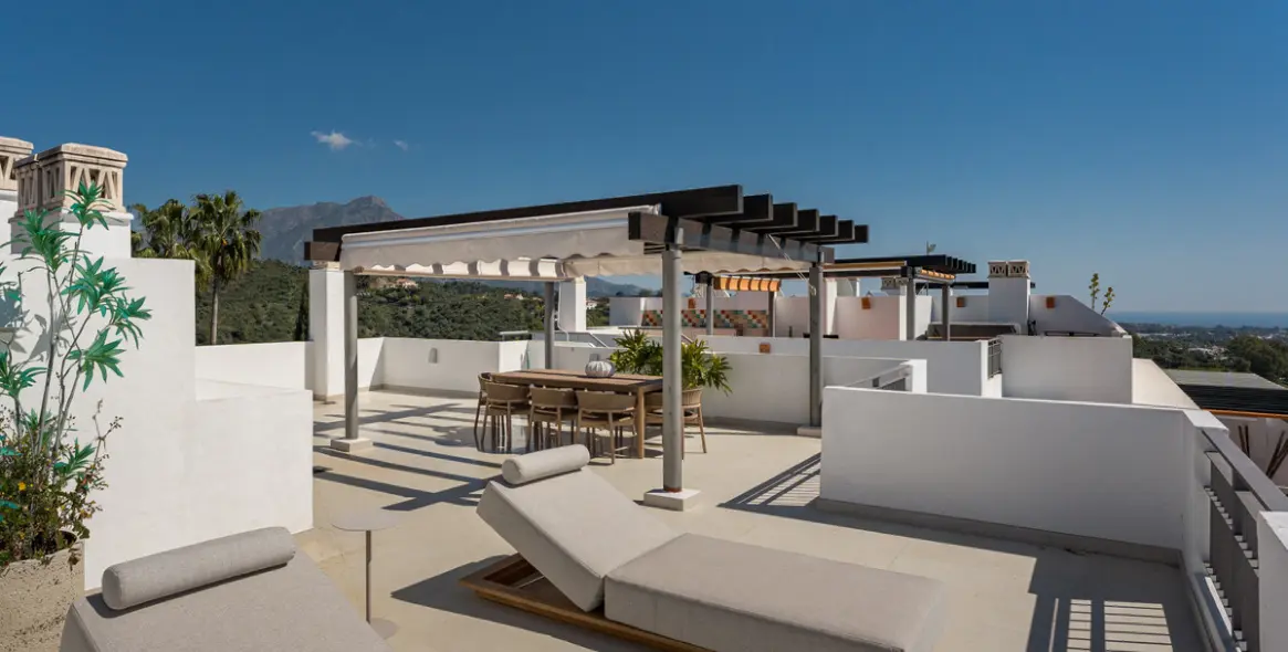 Venta de ático dúplex en La Quinta 53