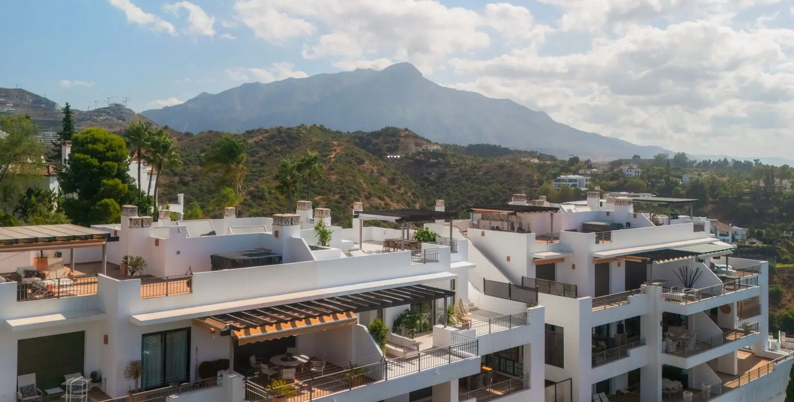 Venta de ático dúplex en La Quinta 60