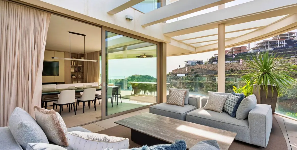 Sale of ground floor apartment in Nueva Andalucía 15