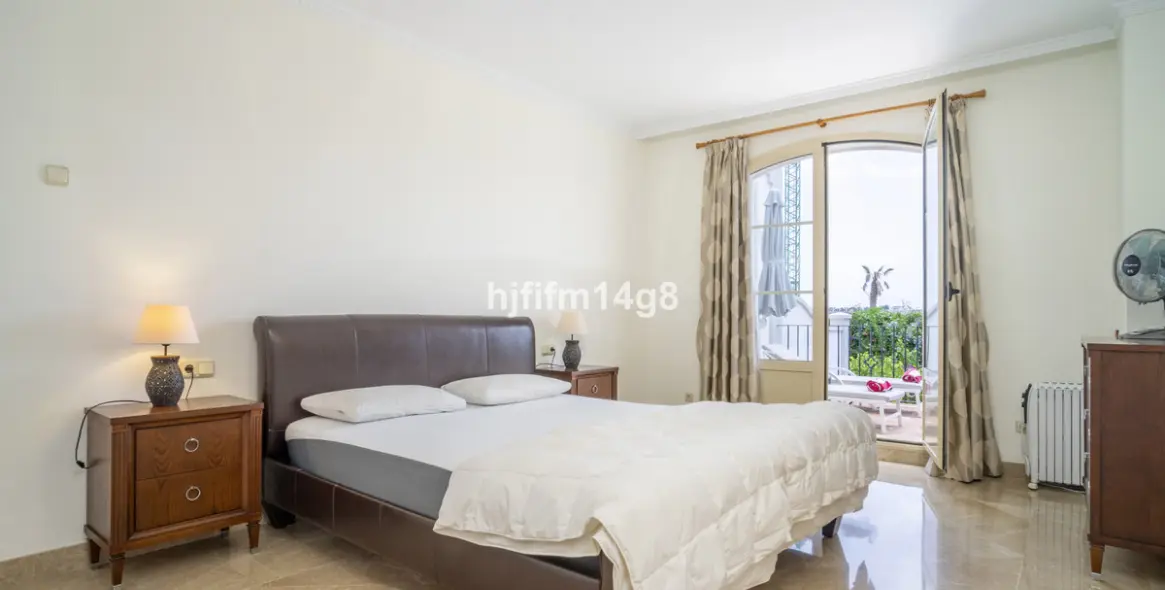 Продажа таунхауса в Nueva Andalucía 9