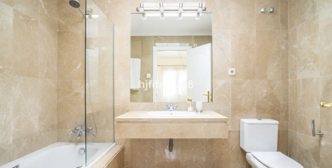 Продажа таунхауса в Nueva Andalucía 17