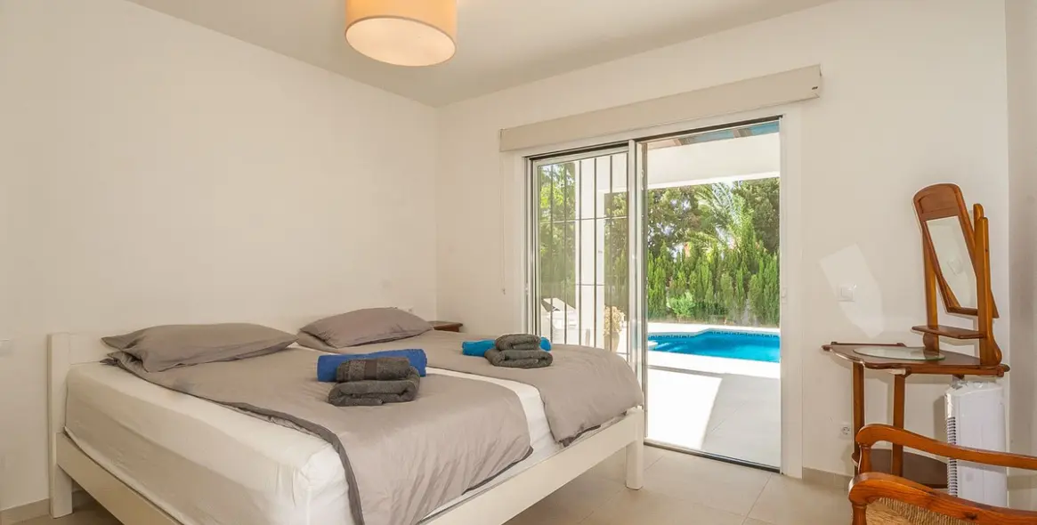 Venta de villa independiente en Elviria 8