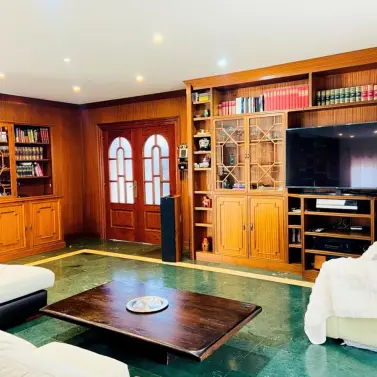 Sale of detached villa in Benalmadena