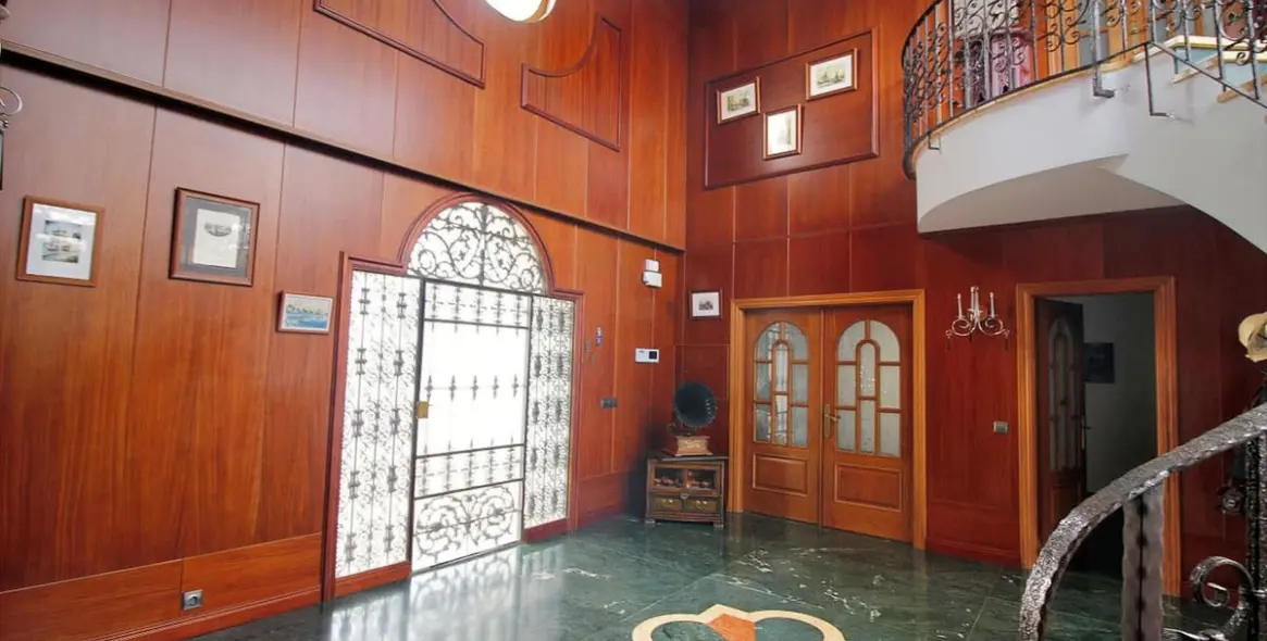 Продажа  отдельно стоящей виллы в Benalmadena 12