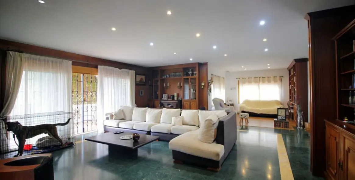 Продажа  отдельно стоящей виллы в Benalmadena 14