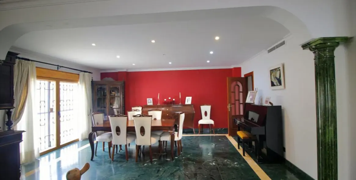 Продажа  отдельно стоящей виллы в Benalmadena 20