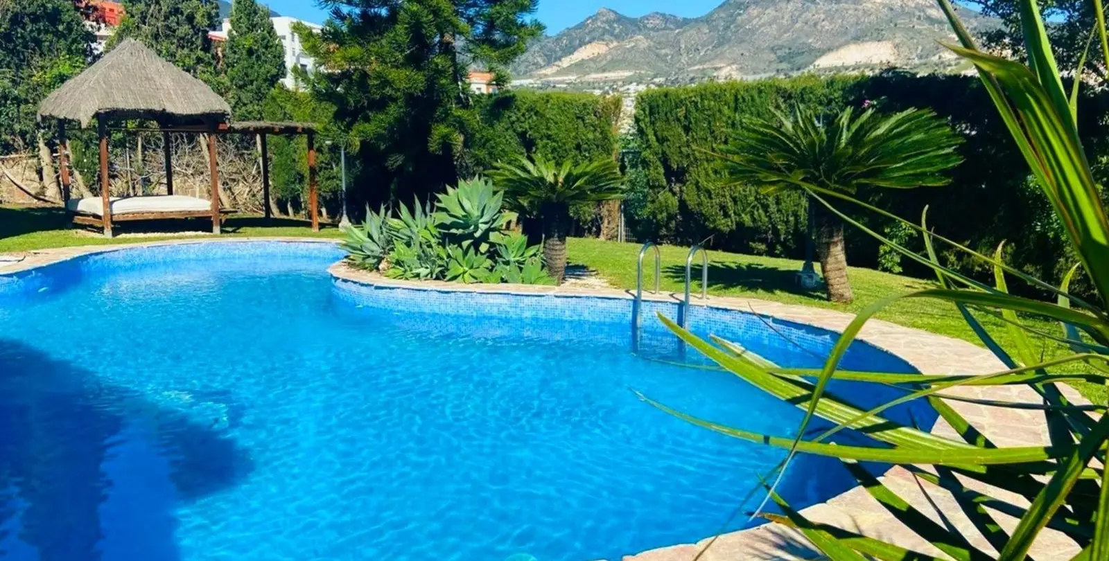 Продажа  отдельно стоящей виллы в Benalmadena 4