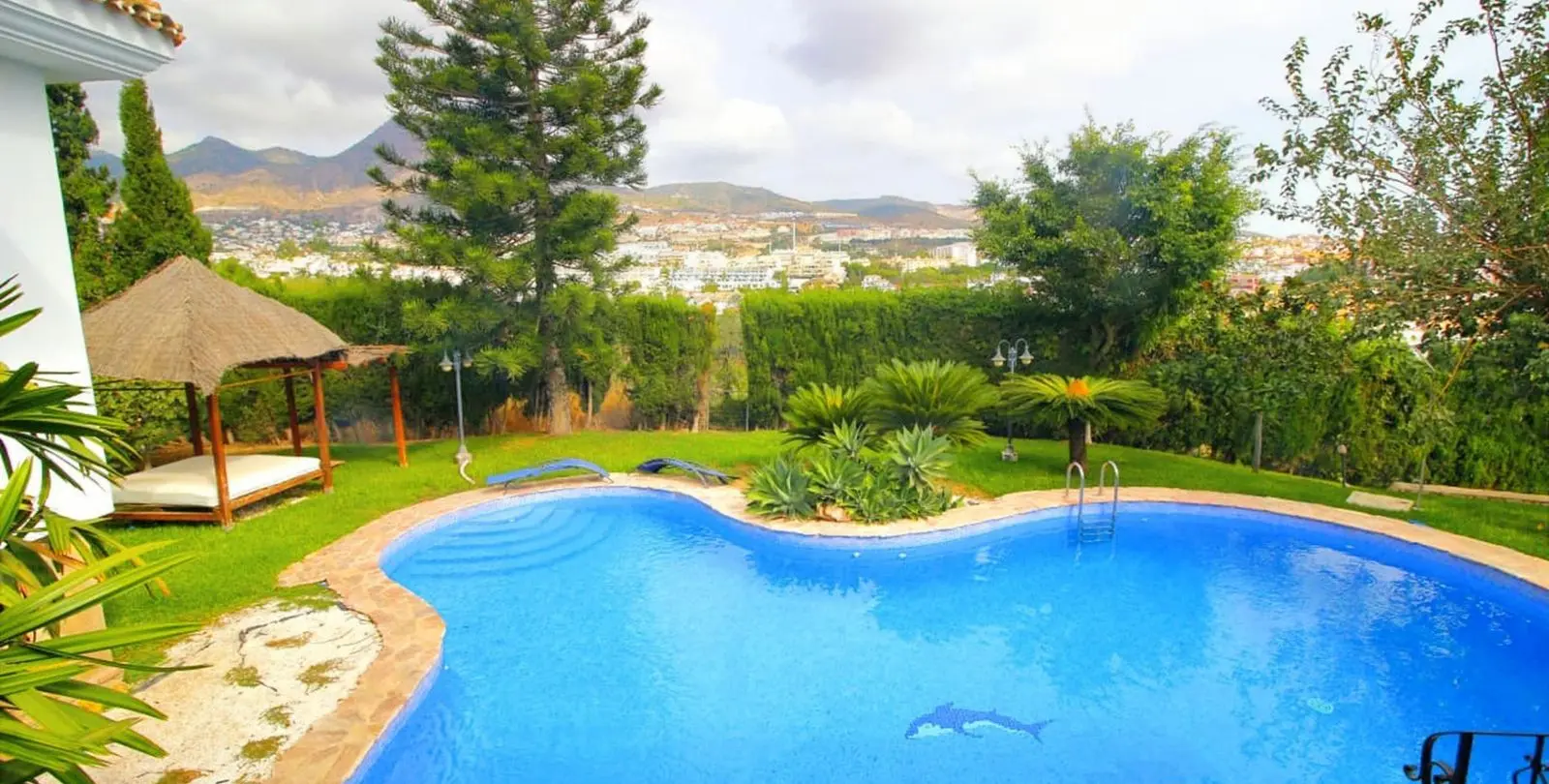 Продажа  отдельно стоящей виллы в Benalmadena 38