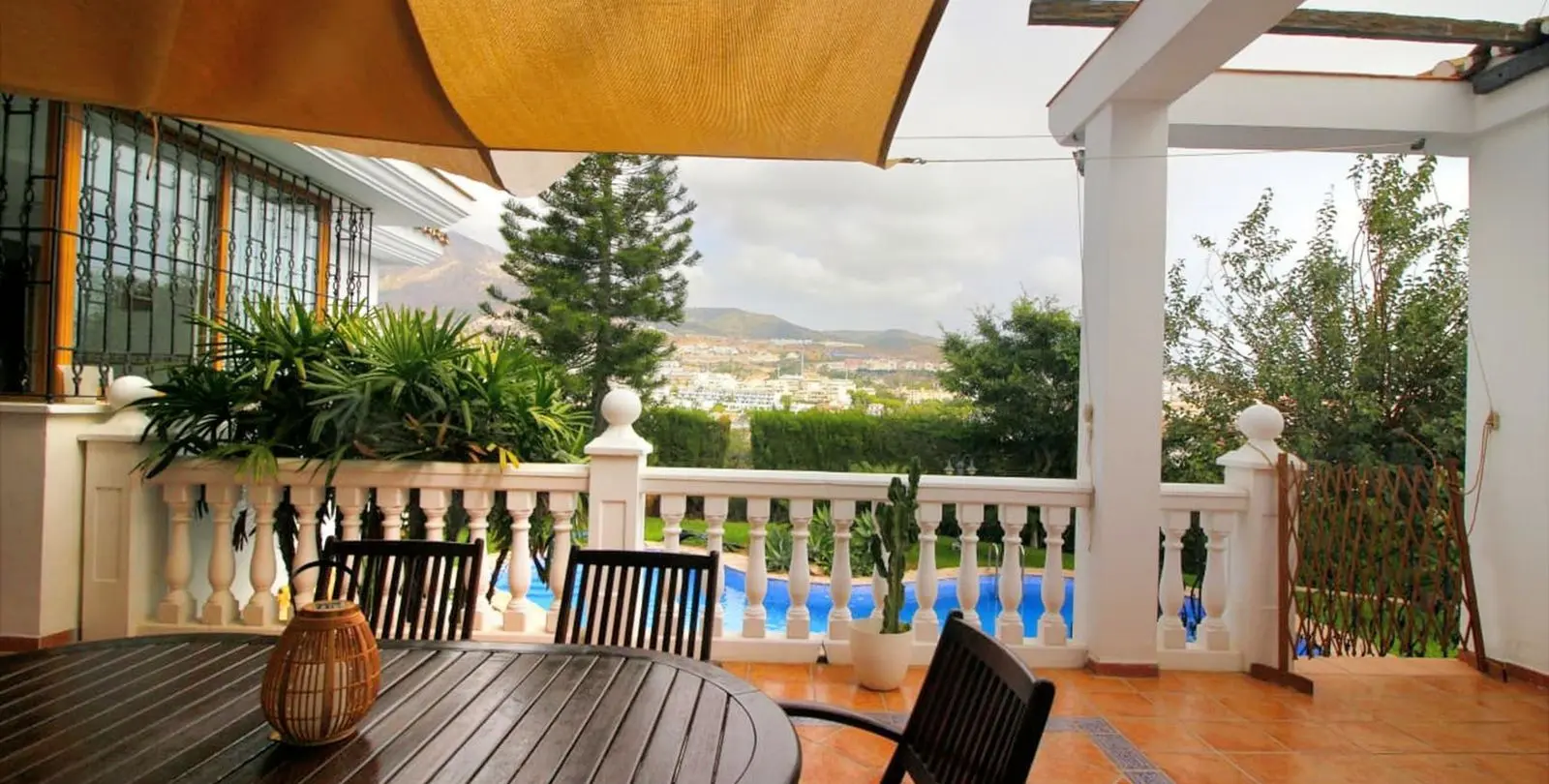 Продажа  отдельно стоящей виллы в Benalmadena 54