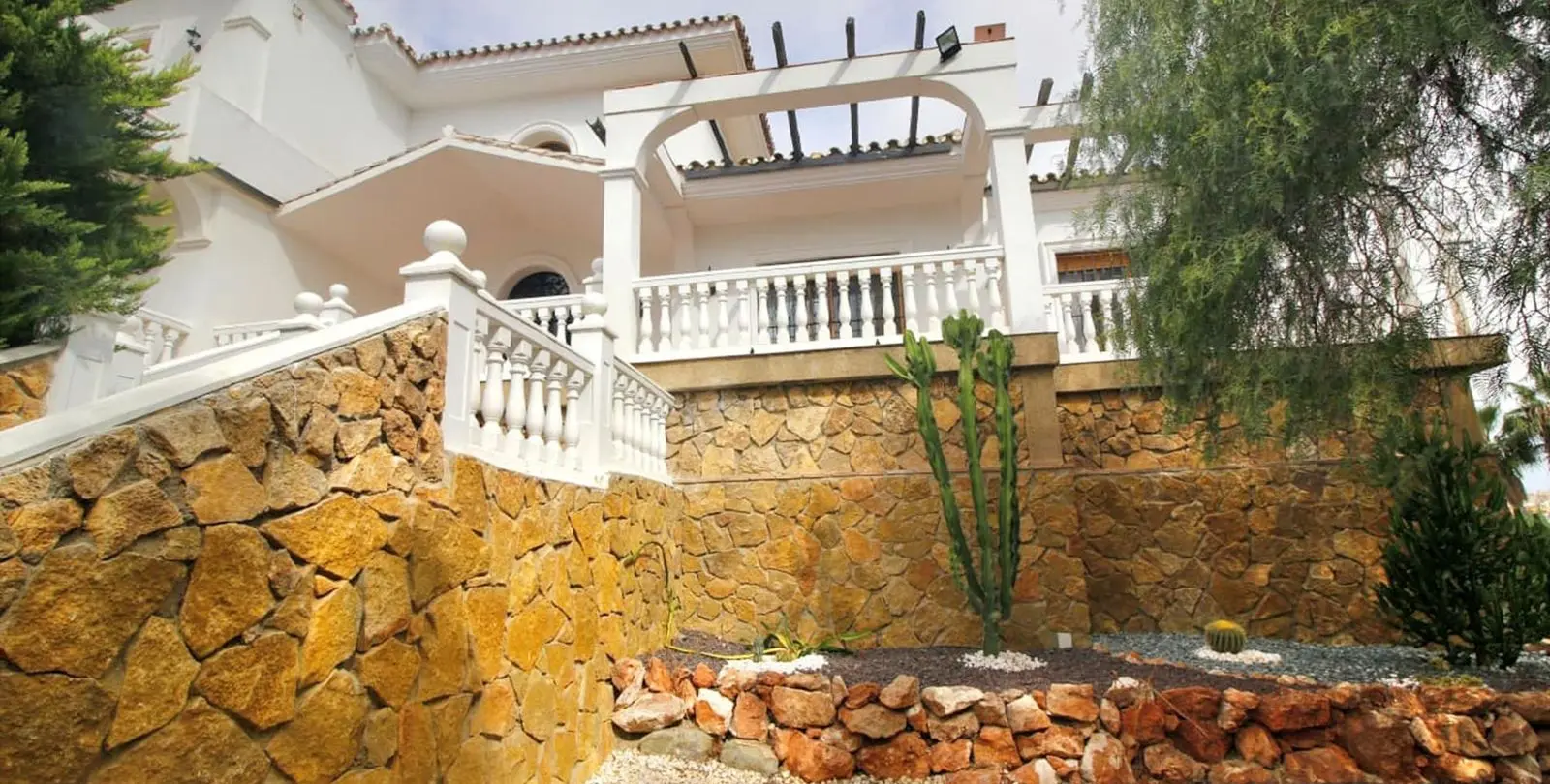 Продажа  отдельно стоящей виллы в Benalmadena 56