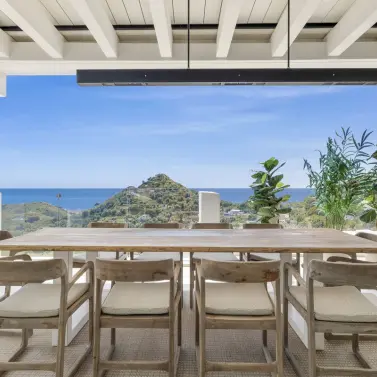 Sale of penthouse in Ojén