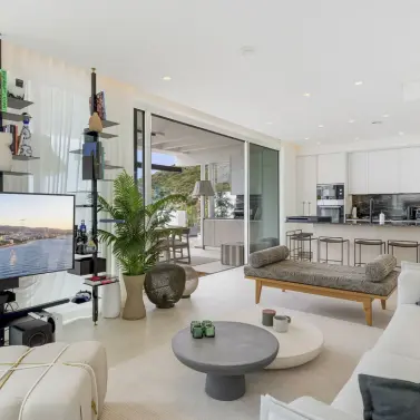Sale of penthouse in Ojén