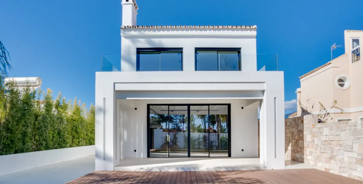 Продажа  отдельно стоящей виллы в Estepona (район Costalita) 5