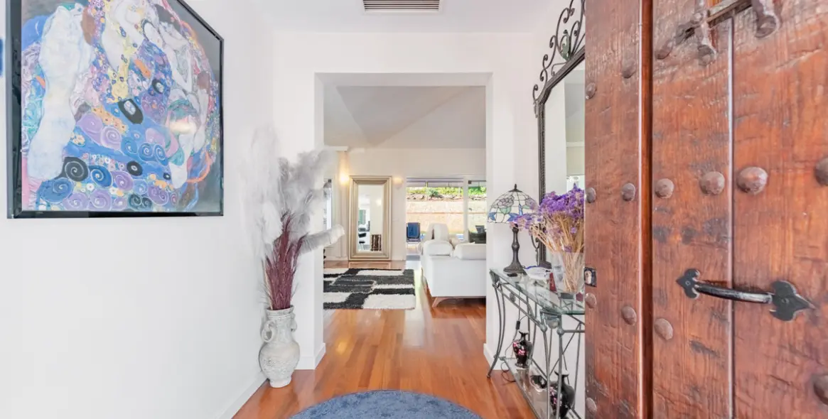 Sale of detached villa in Sierrezuela 11