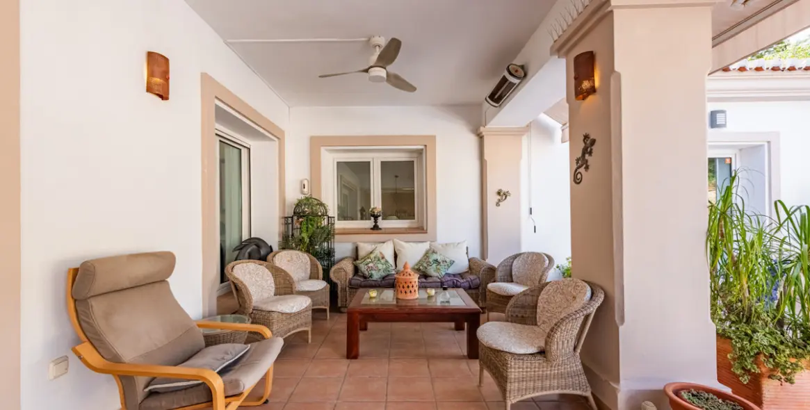 Sale of detached villa in Sierrezuela 31