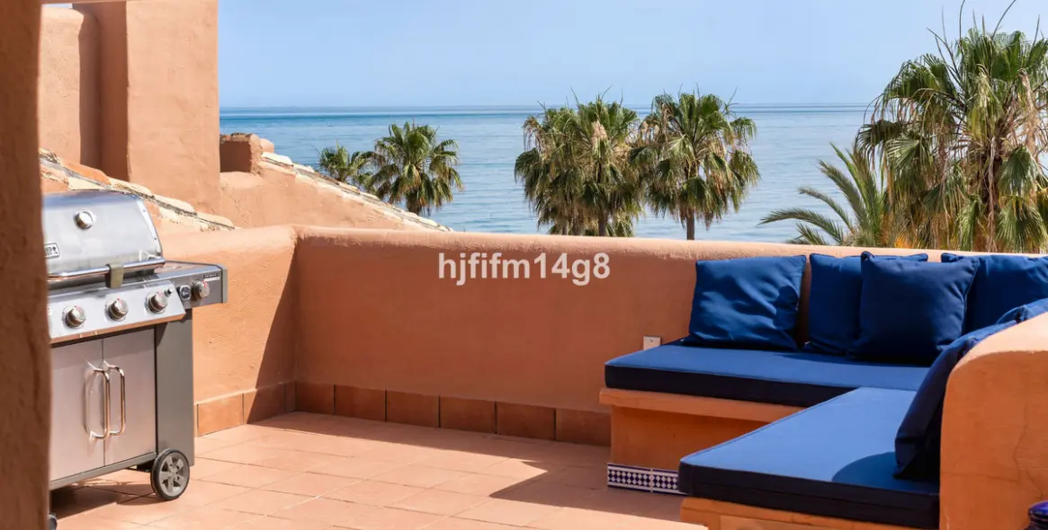 Sale of penthouse in Estepona (district Estepona) 3