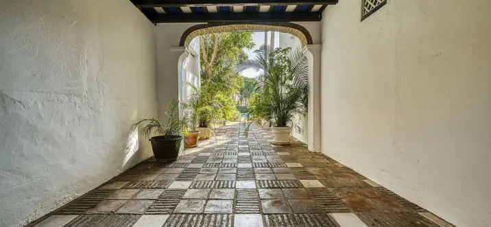 Venta de ático dúplex en Guadalmina Baja 4