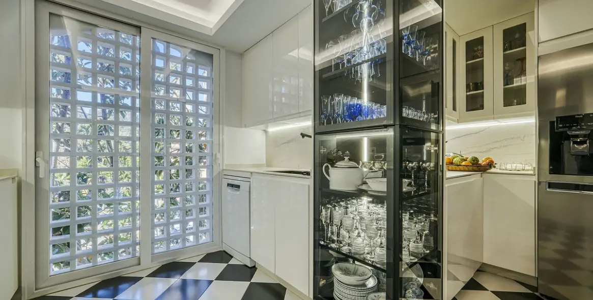 Продажа двухуровневого пентхауса в Guadalmina Baja 17