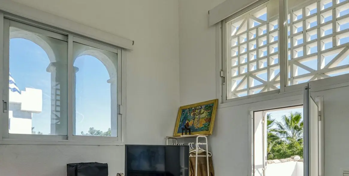 Продажа двухуровневого пентхауса в Guadalmina Baja 41