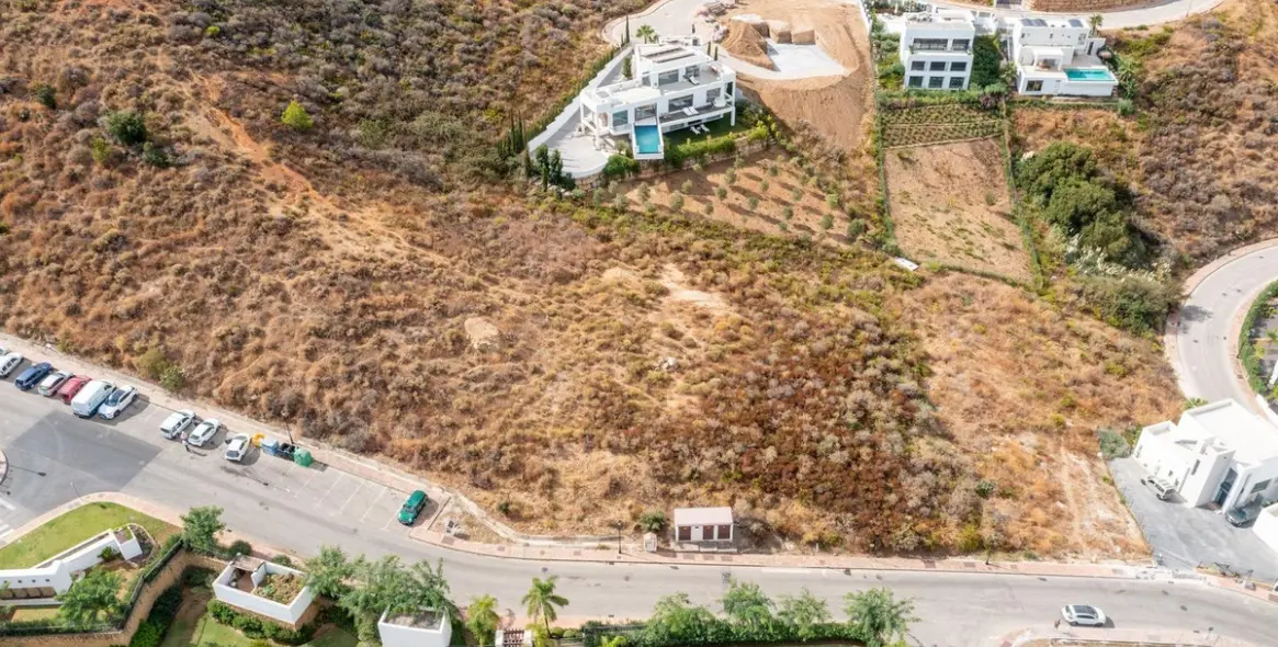 Продажа  коммерческого участка в La Cala Golf 9