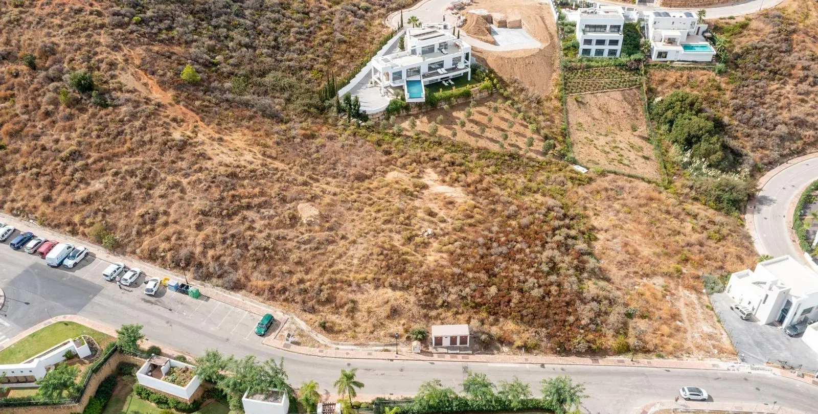 Sale of commercial plot in La Cala Golf 9