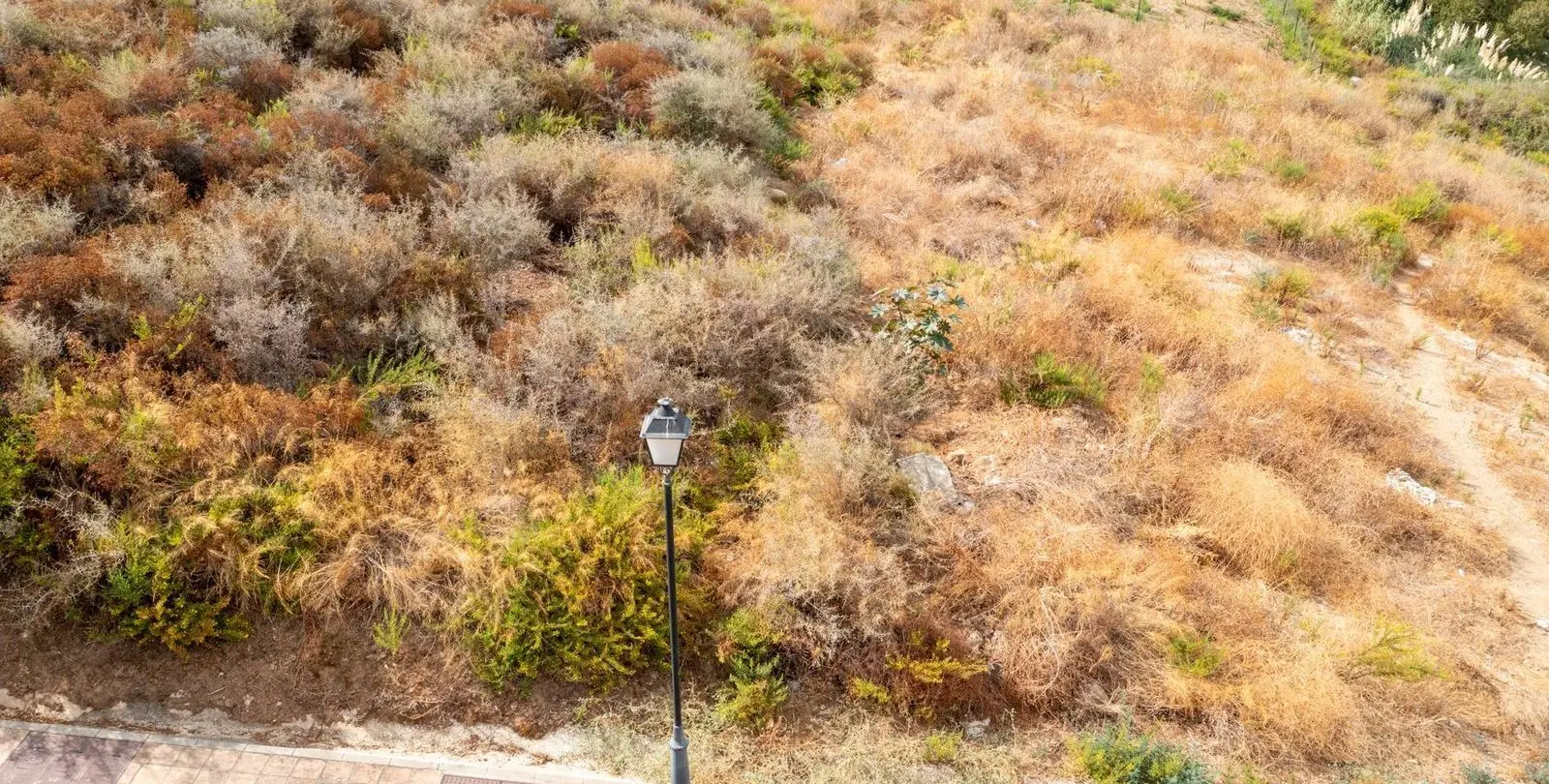 Sale of commercial plot in La Cala Golf 10