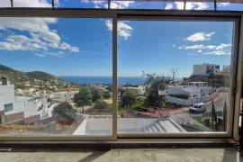 Image 9 thumb