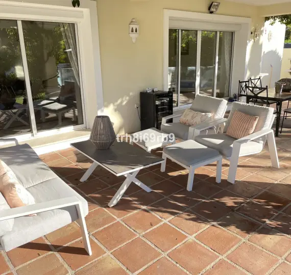 Продажа  отдельно стоящей виллы в New Golden Mile