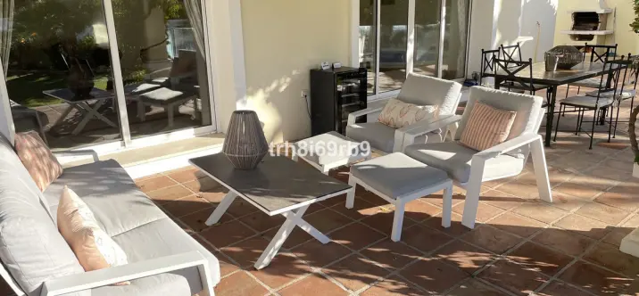 Продажа  отдельно стоящей виллы в New Golden Mile 2