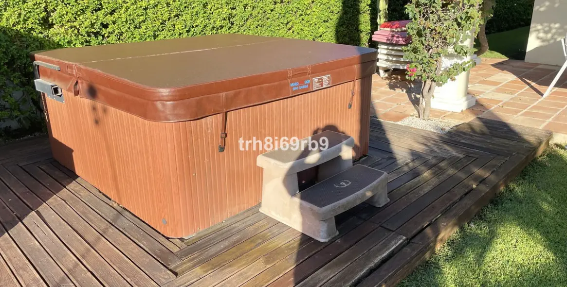 Продажа  отдельно стоящей виллы в New Golden Mile 23