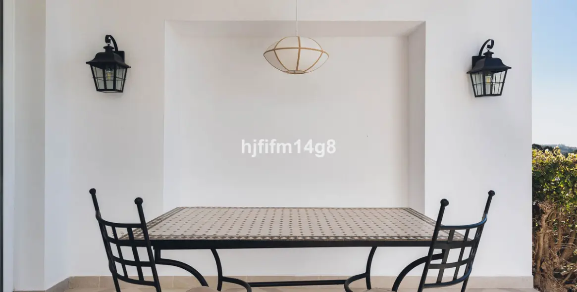 Sale of townhouse in La Colina 26