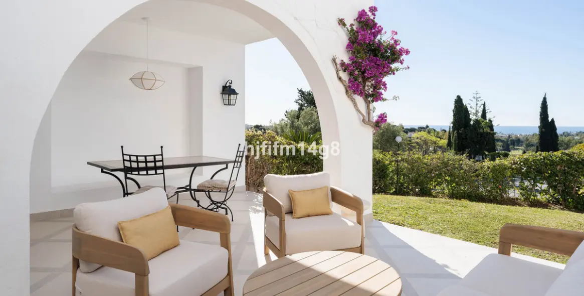 Sale of townhouse in La Colina 27