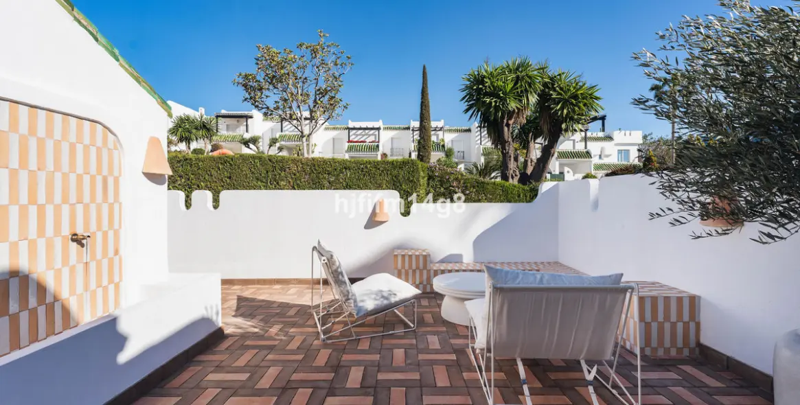 Sale of townhouse in La Colina 31