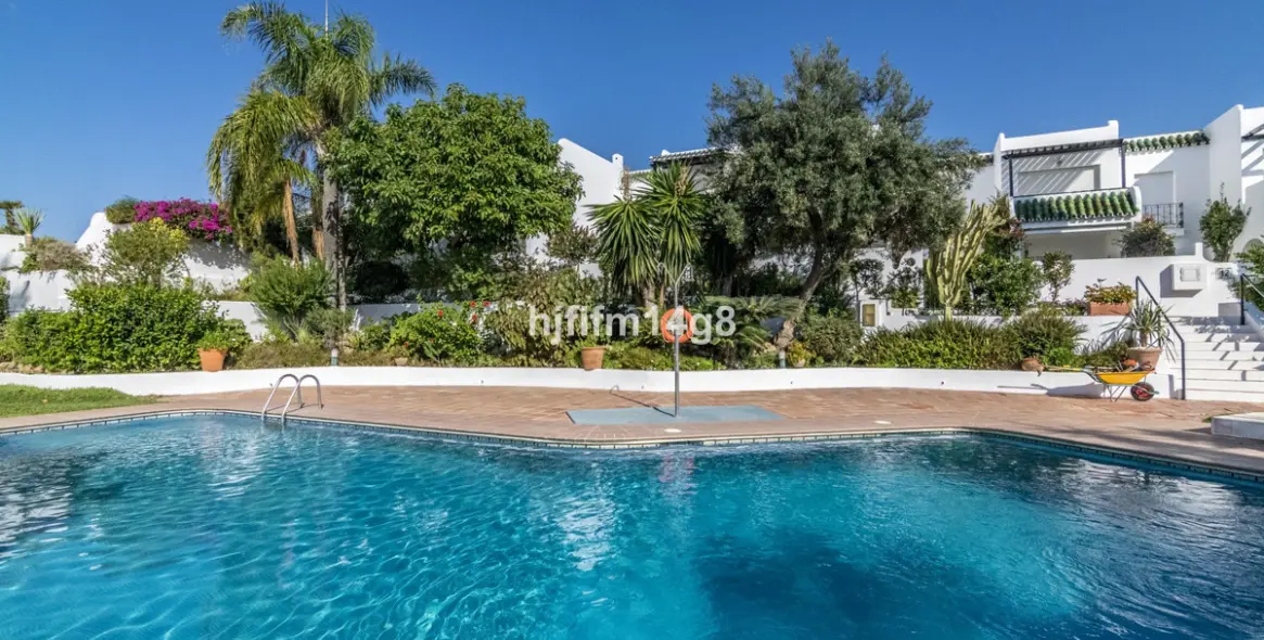 Sale of townhouse in La Colina 35