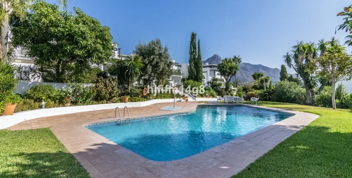 Sale of townhouse in La Colina 36