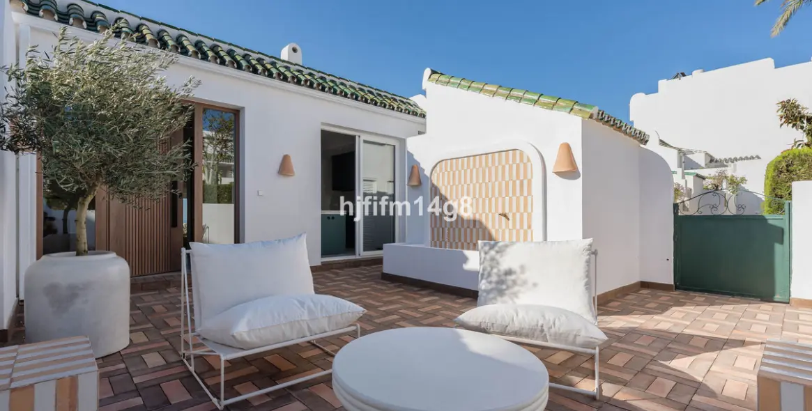 Sale of townhouse in La Colina 3