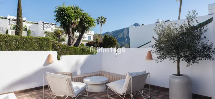 Sale of townhouse in La Colina 3