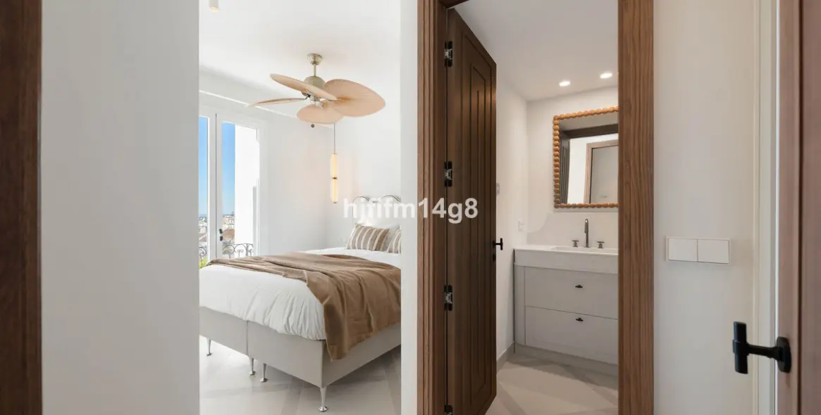 Sale of townhouse in La Colina 13