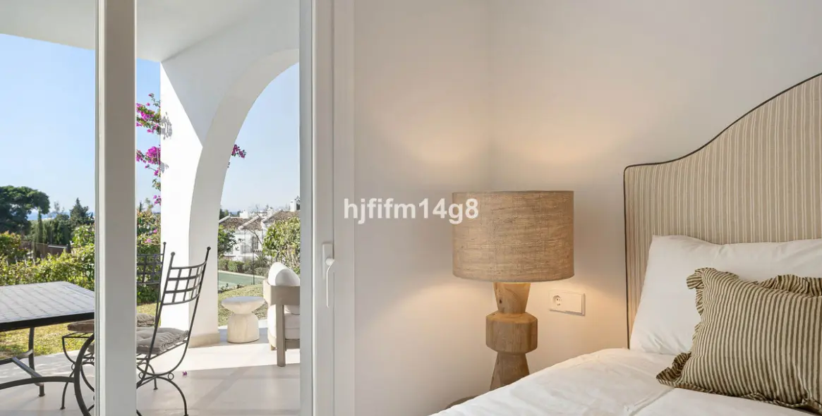 Sale of townhouse in La Colina 16
